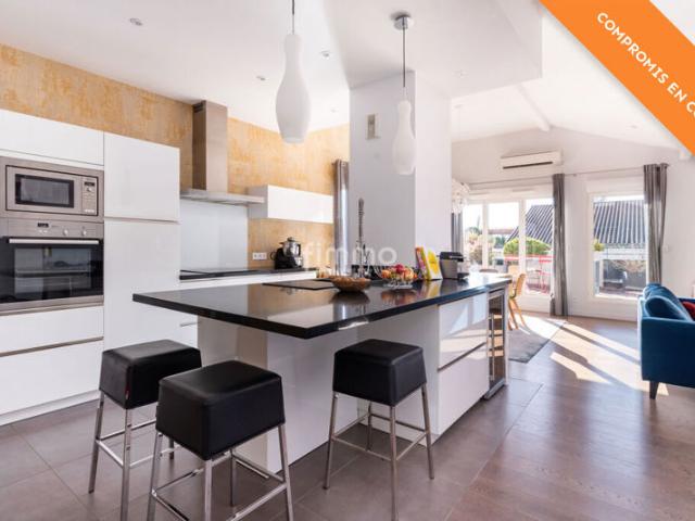 Exceptionnel toit terrasse de 152 m² + 110 m² d’extérieur