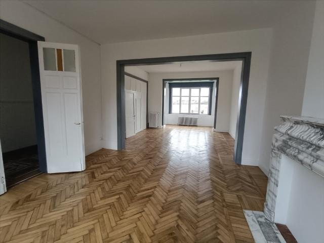 EXCEPTIONNEL ! VILLA CAMPAGNE ENGLOS VILLAGE