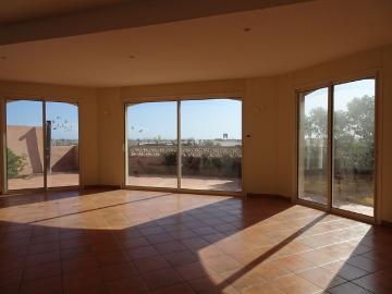 Exceptionnel: Villa F5 les pieds dans l'eau
