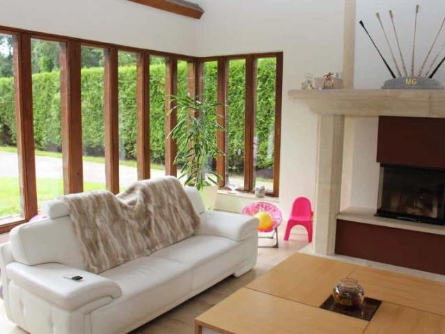 MAISON COYE COYE LA FORET 8 pièce s
