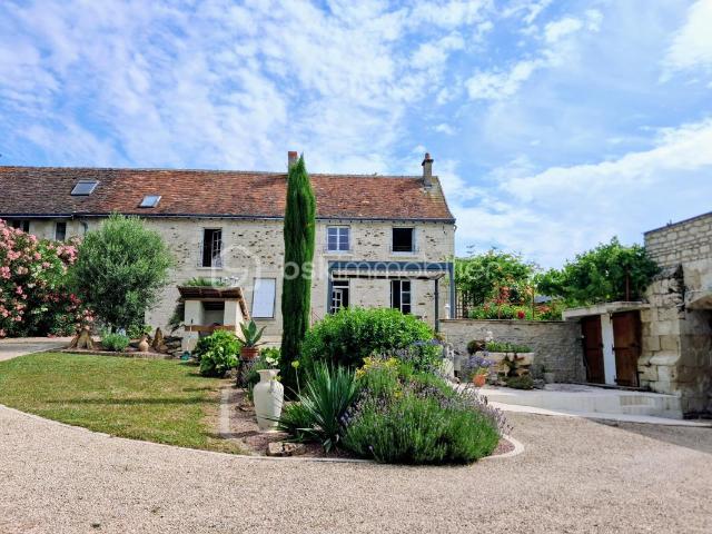 Exceptionnelle bastide du XVe siècle au cœur de la campagne tourangelle – Ancien logis seigneurial de l'Ardoise