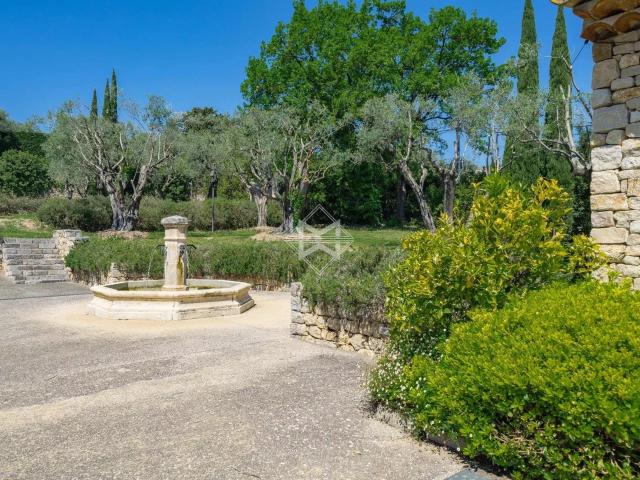 Exceptionnelle Bastide Vue mer 625m² Châteauneuf Grasse
