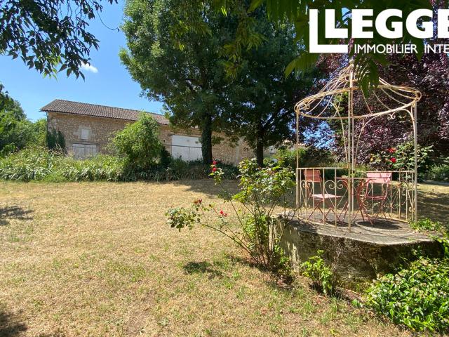Exceptionnelle maison de maître de 6 chambres avec vue imprenable – À quelques pas des commodités du village