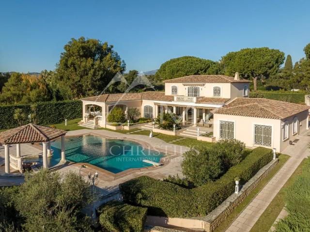 Exceptionnelle propriété dans un domaine privé 347m² Antibes