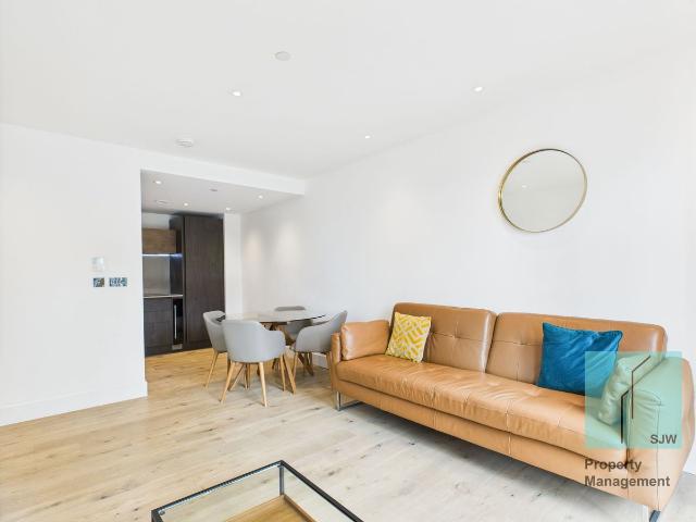 Exchange Gardens, London SW8, 1 bed flat to rent, £2,800 pcm | PrimeLocation