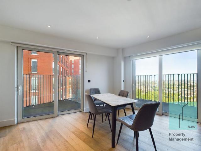 Exchange Gardens, London SW8 2 bed apartment to rent £3,600 pcm £831 pw