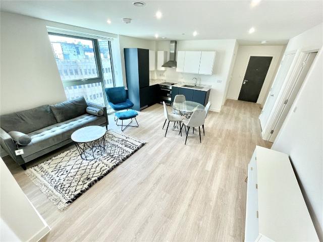 Exchange Point, 3 Kings Head Yard, Salford M3, 2 bed flat to rent, £1,350 pcm | PrimeLocation