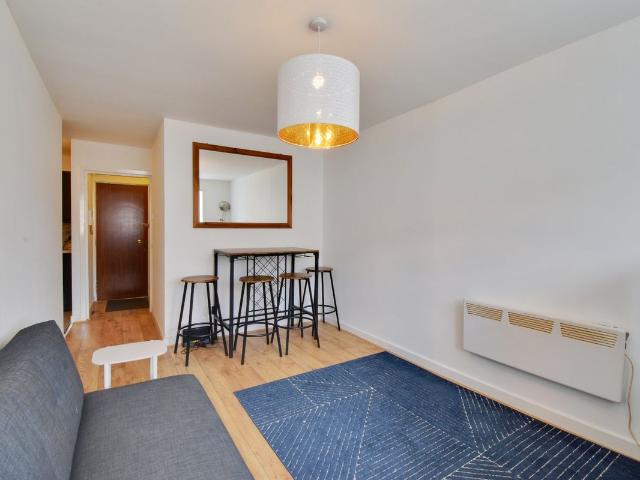 Exchange Road, Watford, Hertfordshire WD18, 1 bed flat to rent, £1,250 pcm | PrimeLocation