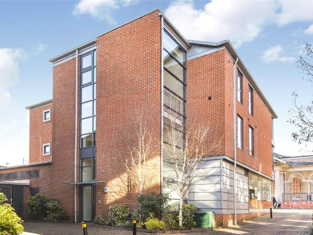 Exchange Square, Winchester, Hampshire SO23, 2 bed flat to rent, £2,100 pcm | PrimeLocation