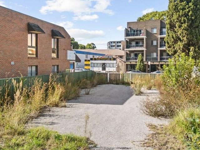 Exciting Mixed Use Potential in Vibrant Fairfield