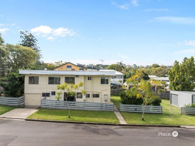 Exciting Opportunity: Stones Throw Away From Brisbane
