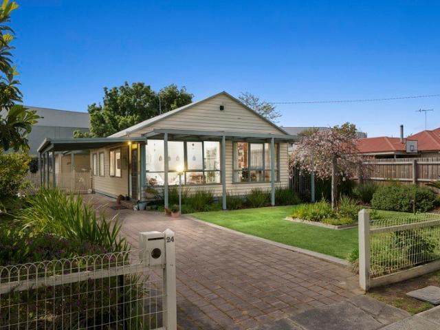Exciting Potential on 731sqm in the Mount Waverley Secondary College Zone