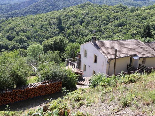 Superbe partie de mas en pierre – Cadre naturel