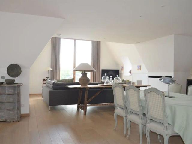Exclusief appartement van 234m² met Leiezicht