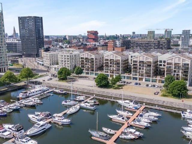 Exclusief luxe duplexappartement in Cadixwijk!