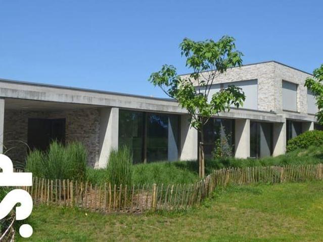 Exclusief nieuwbouwappartement met privéterras en verwarmd b