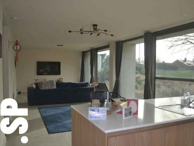 Exclusief nieuwbouwappartement met privéterras en verwarmd binnenzwembad