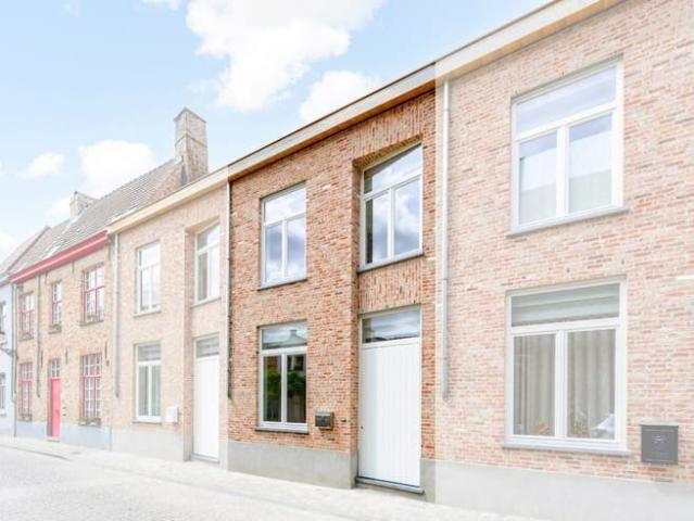 Exclusieve nieuwbouwwoning te huur met 3 slaapkamers in het