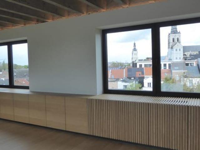 Exclusieve penthouse met zicht op de torens van Tienen