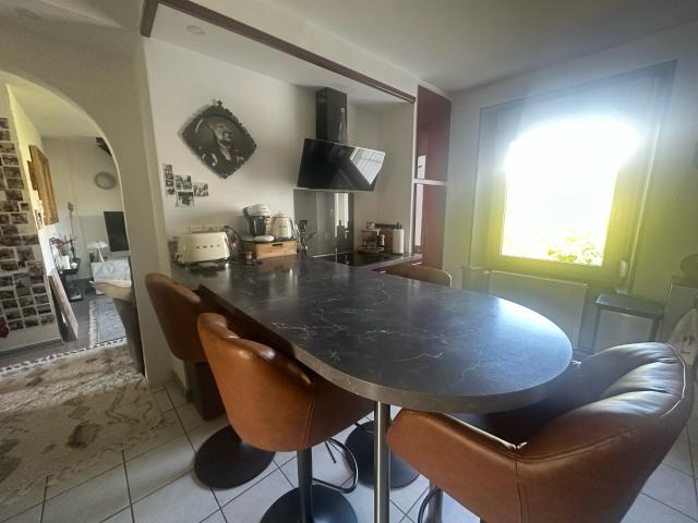 EXCLUSIF VALENTIGNEY: T4 en DUPLEX rénové avec jardin privatif