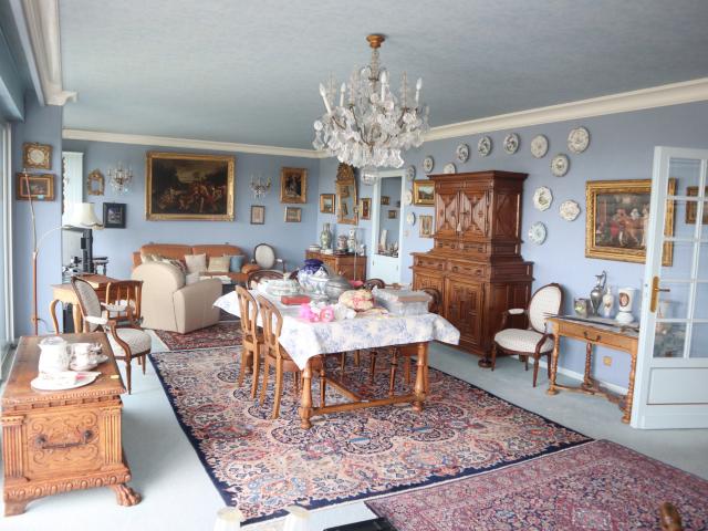 EXCLUSIF CAUDERAN PARC BORDELAIS T5 avec Grand balcon Cave et Parking