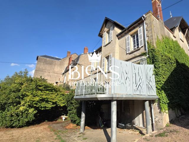 EXCLUSIF CENTRE VILLE D'AUTUN, maison de Maître, bijou de 23. 234m² Autun