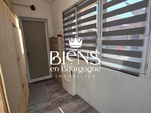 EXCLUSIF CORCELLES LES ARTS, maison de 214 m², 6 chambres, c. 214m² Corcelles Les Arts