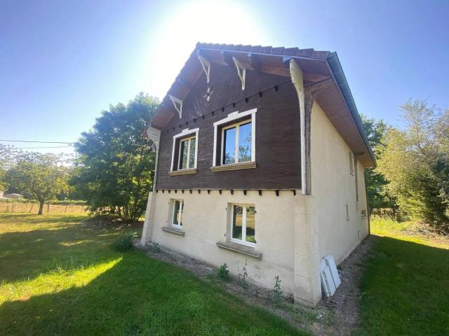 Exclusif, en Bourgogne: Maison rénovée à 10 minutes d'Autun 127m² Curgy