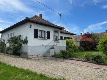 Exclusif ! Lumineuse maison de type plain pied sur 9,38 ares 100m² Jebsheim
