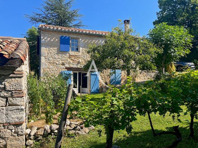 Exclusif. Maison en pierre 105m² Cazideroque