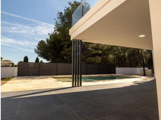 Exclusivo Chalet Nuevo en Benicassim Montornes