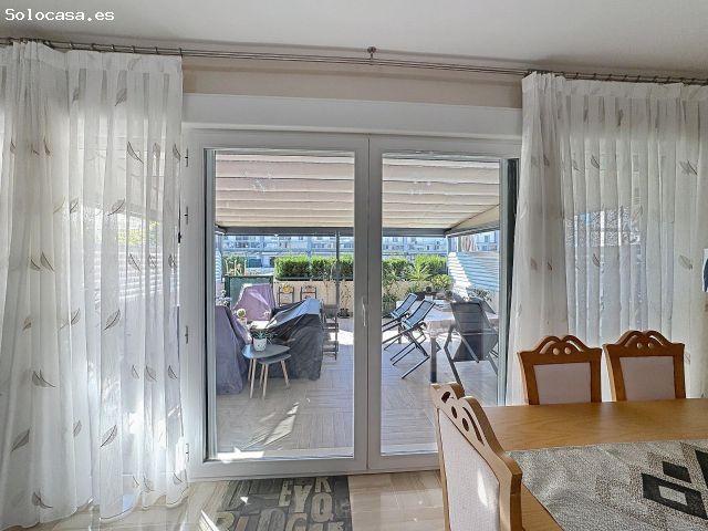 Exclusivo Chalet Adosado con Domótica, Ascensor y Piscina en Zona Residencial de Gandía