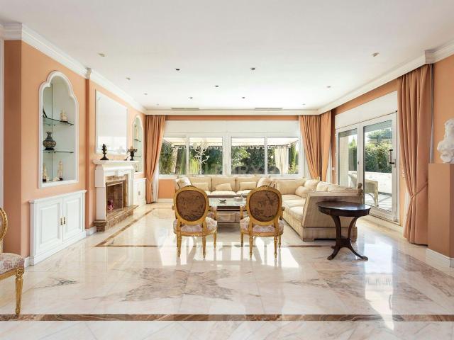 Exclusivo chalet adosado con piscina y pádel en Pedralbes
