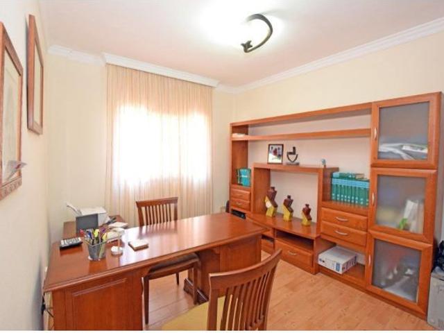 Exclusivo chalet con finca, piscina, cuadra para caballos y vistas al océano en Las Zocas, San Migue