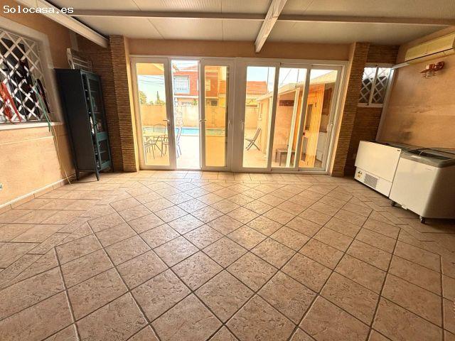 Exclusivo chalet con piscina en Camino Salabosque