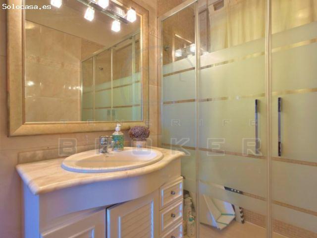Exclusivo chalet con piscina y con excelentes vistas al Teide y al mar