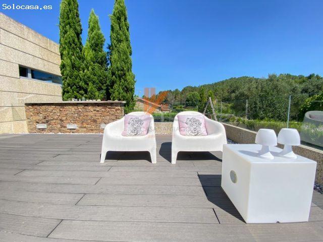 EXCLUSIVO CHALET DE DISEÑO PRÓXIMO A SANTIAGO DE COMPOSTELA
