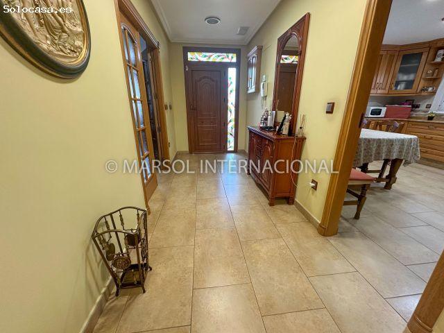 Exclusivo chalet de lujo en el centro residencial de Redován
