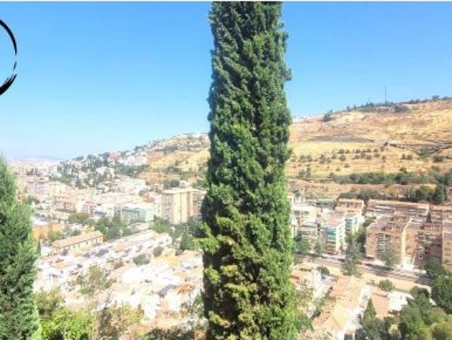 Exclusivo chalet en Urbanización El Serrallo