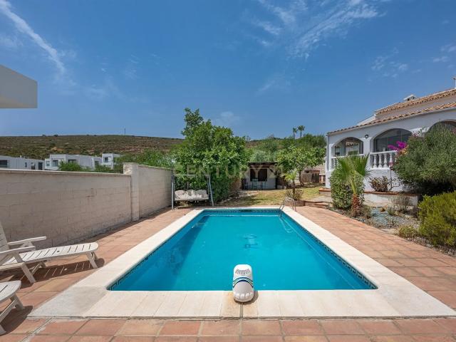 Exclusivo chalet independiente con piscina y espectaculares. 186m² San Roque