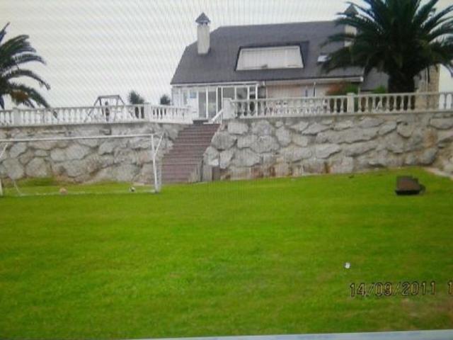EXCLUSIVO CHALET INDEPENDIENTE EN SANTANDER: 330 M², VISTAS AL MAR, PISCINA Y MÁS DE 3.500 M² DE PA