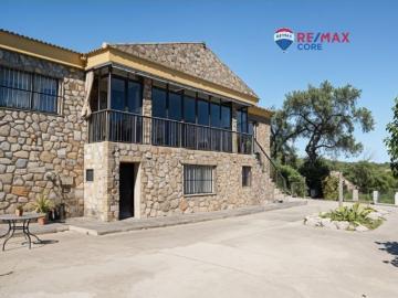 Exclusivo Chalet Independiente en Residencial Los Naranjos