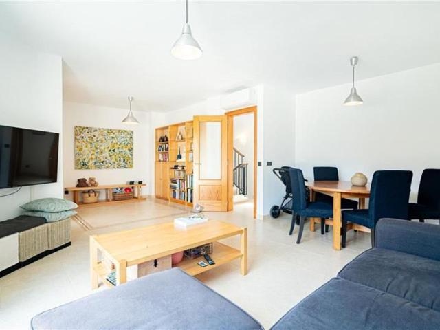 Exclusivo Chalet Pareado con Piscina Privada y Jardín en Pre. 0m² Llucmajor