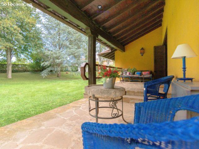 Exclusivo chalet unifamiliar con piscina en Lumbier Un oasis de tranquilidad