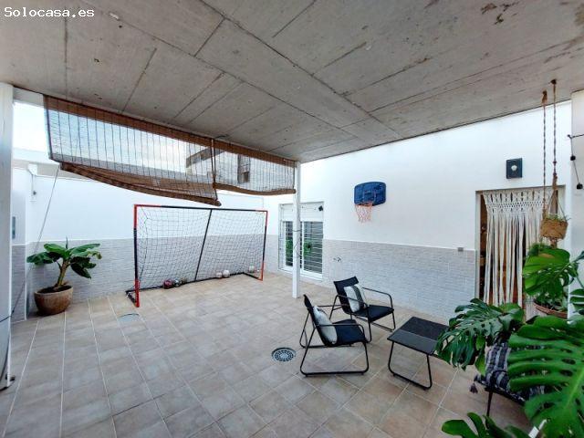 Exclusivo adosado en urbanización Cerro Gordo