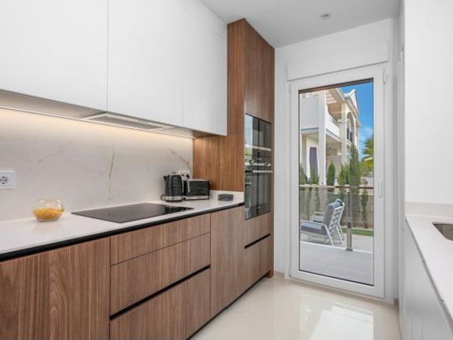 Exclusivo apartamento 2024 ubicado en el prestigioso residencial Adhara, en Ciudad Quesada