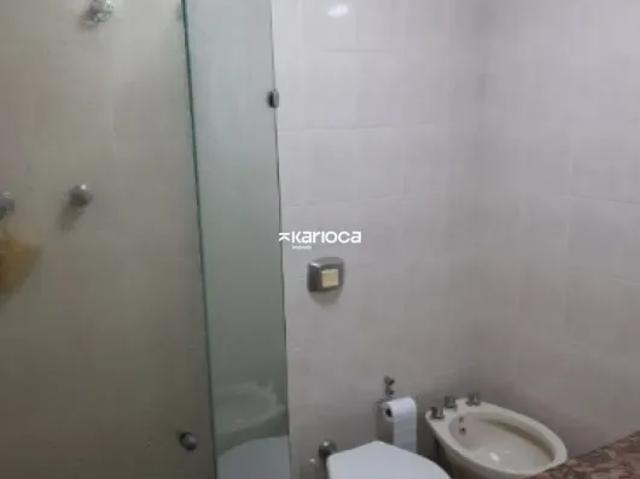 Exclusivo Apartamento de Alto Padrão | 140m², 4 Qts 1 Suíte, Dependências Completas