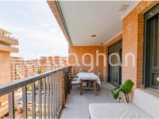Exclusivo apartamento en La Patacona, a solo 50 metros del mar