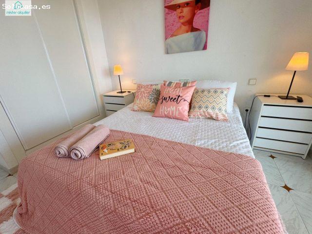 EXCLUSIVO APARTAMENTO EN PLANTA 22 CON VISTAS PANORÁMICAS AL MAR EN EL CORAZÓN DE BENIDORM