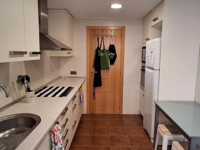 Exclusivo apartamento exterior con piscina y vistas despejadas en Ensanche de Vallecas